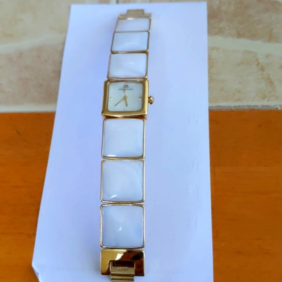 Jennifer Lopez Accessories - Jennifer Lopez vintage summer watch